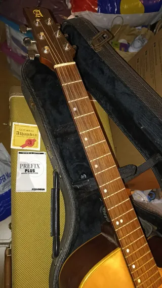 Guitarra Electroacústica Alhambra