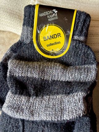 Mitones de lana pura 65%. Austriacos Precio x unid