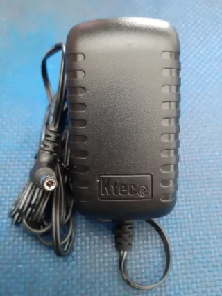 FUENTE DE ALIMENTACION AC ADAPTOR 12V 1.0A