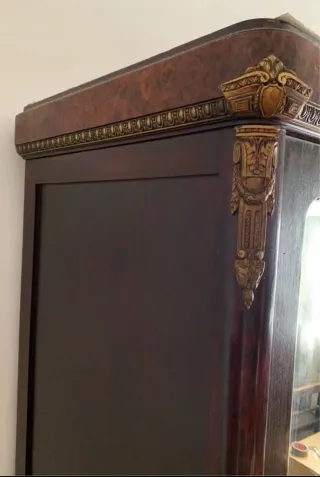 Muebles antiguos. Negociable. Urge.