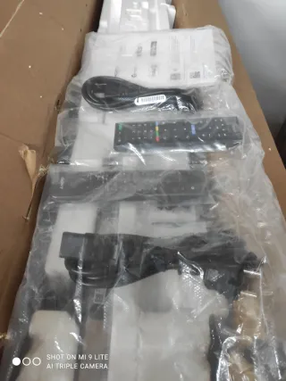 TV Sony 75X95K pantalla rota