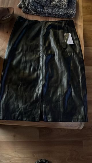 Falda Tahari Negra Talla M