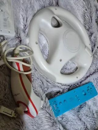 Nintendo Wii+3 just dance+wii sports+mandos+sensor