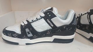 Louis Vuitton trainer blancas y negras nuevas