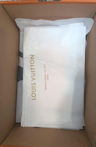 Louis Vuitton trainer blancas y negras nuevas