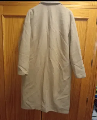 Abrigo paño Stradivarius beige