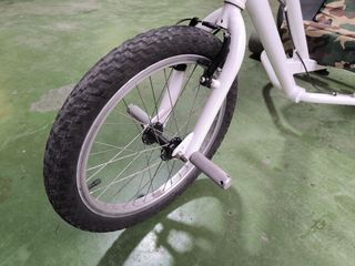 Triciclo de derrapes motorizado. Precio Negociable