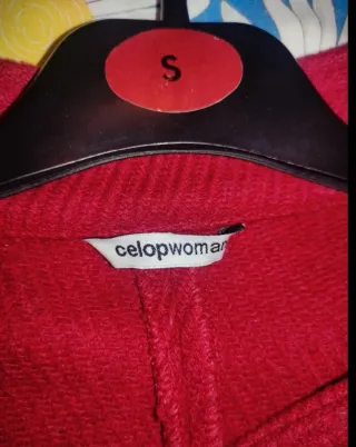 Abrigo rojo Celopwolan media manga