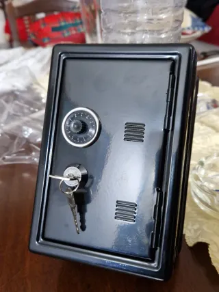 Mini Cassaforte Salvadanaio Metallo