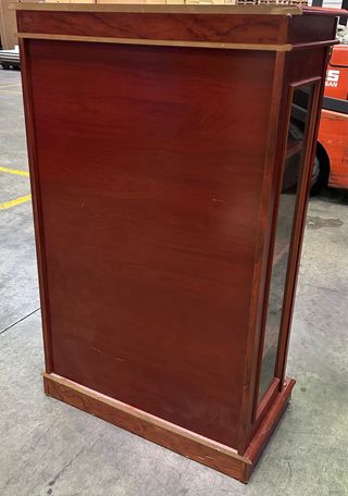 Mueble vitrina madera y cristal