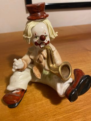 Statua Capodimonte Pagliaccio con Sassofono