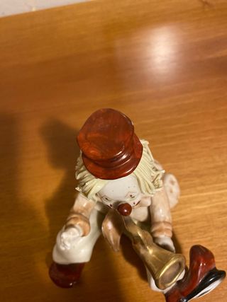 Statua Capodimonte Pagliaccio con Sassofono