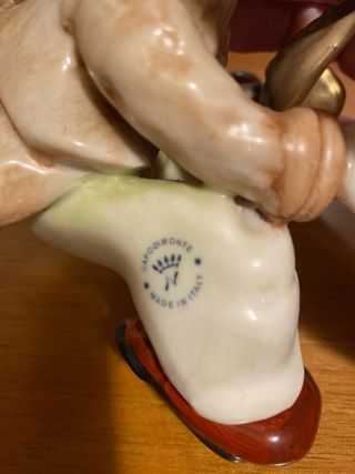 Statua Capodimonte Pagliaccio con Sassofono