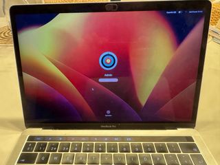 MacBook Pro Apple Plata 13 pulgadas y SSD 500gb