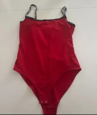 Body Levi's Rojo