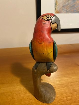 Pappagallo in legno decorativo