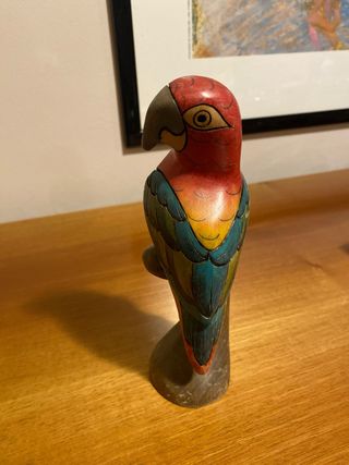 Pappagallo in legno decorativo