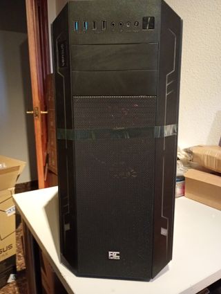 Torre Gaming RGB Metacrilato 5 Ventiladores