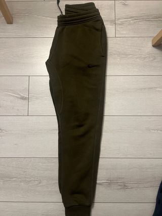 Pantalón Nike Verde Oliva