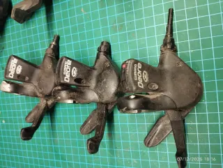 Mandos manillar cambio piñones/plato tipo gatillo