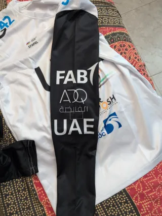 Camiseta Manga Larga UAE Team Emirates