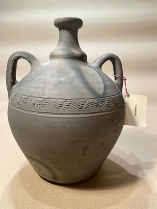 Recipiente de cerámica negra La Bisbal d’Emporda