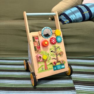 Andador correpasillos de madera para bebés