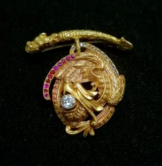 Colgante Dragón Imperial Oro 18k & Diamantes