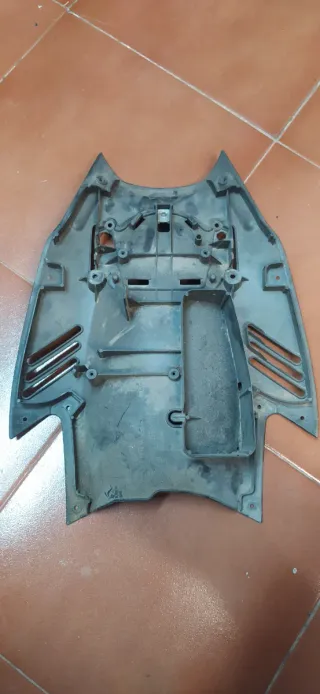 Paso de rueda Aprilia RS 125 Afilada