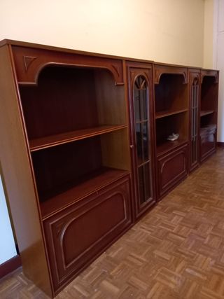 3 Estanterías de madera