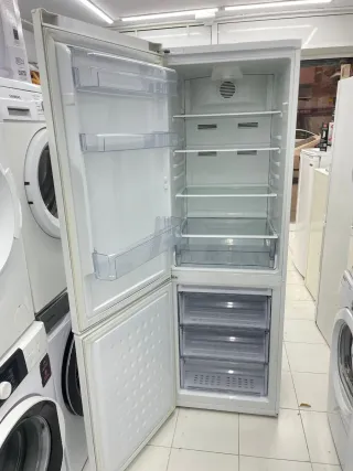 Nevera Beko Combi Blanca