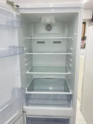 Nevera Beko Combi Blanca