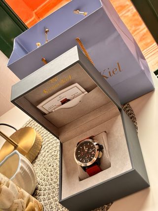 Reloj Kristian Kiel Negro y Rojo