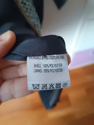 Chaqueta fiesta negra y dorada.