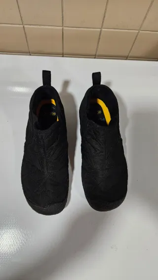 Botines negros acolchados