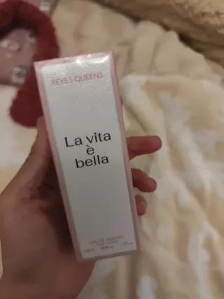 Perfume La vita è bella REYES QUEENS