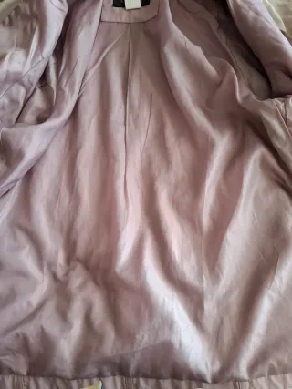 Parka rosa con capucha desmontable