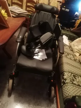 Silla de ruedas geriátrica