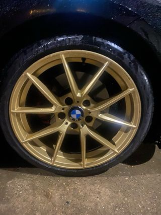 Llantas de aleación doradas para BMW