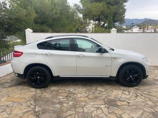 BRUTAL BMW X6 Bi-Turbo xDrive40d 306cv