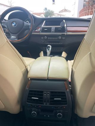 BRUTAL BMW X6 Bi-Turbo xDrive40d 306cv