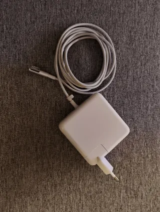 MacBook Air 2011 Plata