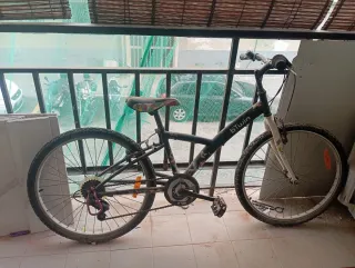 Bicicleta BTwin Negra