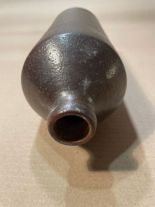 Botella cerámica estilo industrial . ref010