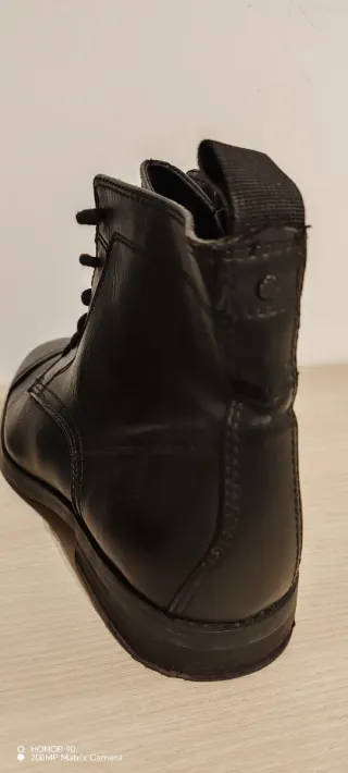 Botines negros hombre