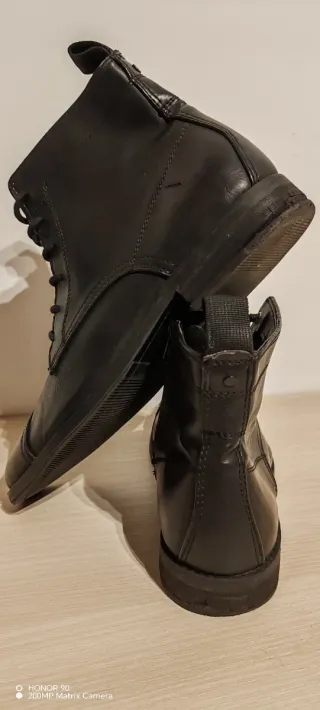 Botines negros hombre