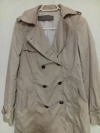 Lote Zara: Chaqueta y Gabardina