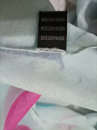 Sciarpa con cuori e baffi