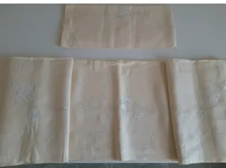 Sabana antigua beige bordada