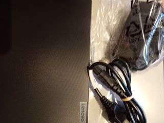 Portátil Lenovo i5-13420H 16GB RAM 512GB SSD